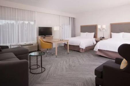 Hampton Inn & Suites by Hilton-Washington Rd - 55