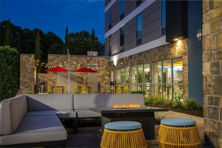 Home2 Suites by Hilton West - 43