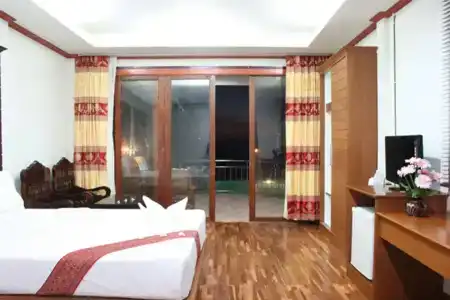 Lanta Paradise Beach Resort - 4