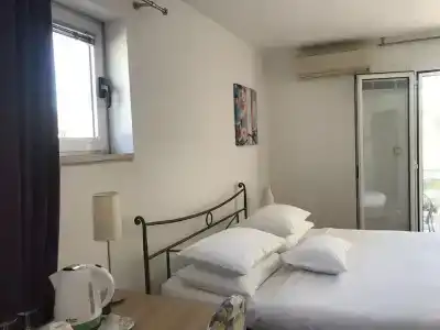 Pink Inn - 43