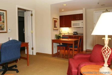 Homewood Suites by Hilton East-Hershey Area - 4