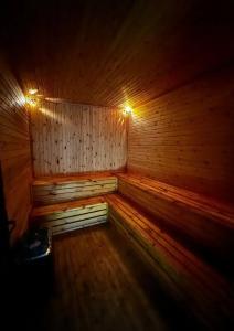 Comfort Suite Van - 19