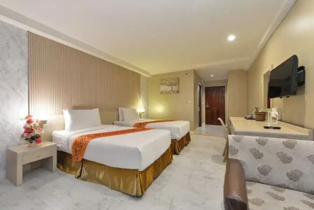 Three Seasons Place - 25