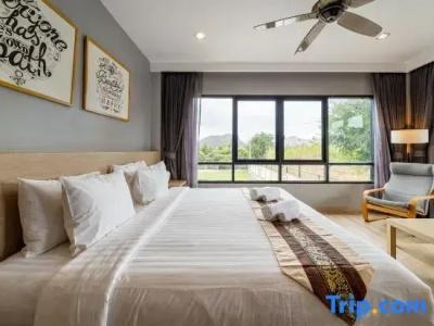 Grandsiri KhaoYai - 67