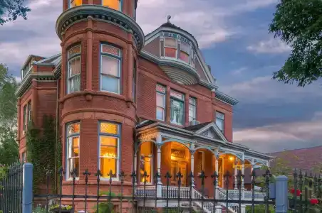 Lumber Baron Inn and Gardens - 0