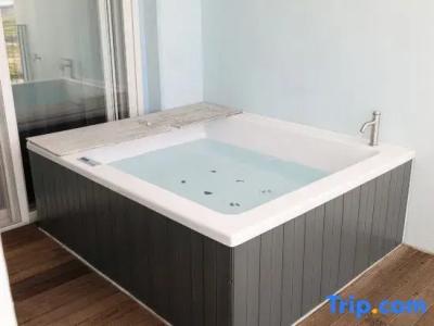 Ocean Soleview - 127
