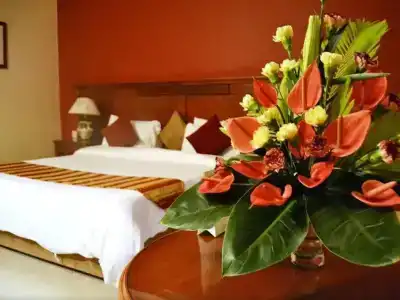 Golden Tulip - 87