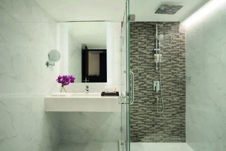 Mövenpick Sukhumvit 15 Bangkok - SHA Extra Plus Certified - 12