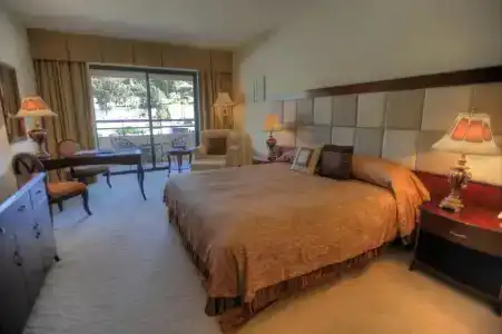 Grand Excelsior - 65