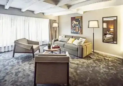 Nomad Luxury Suites - 3