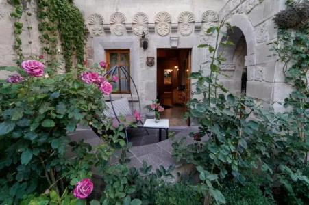 Luxury Cratus Stone Palace - 48