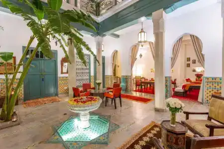 Riad Azahar - 1