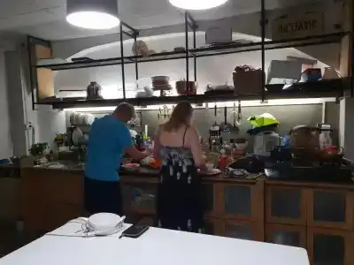 Hugger Guest House - 14