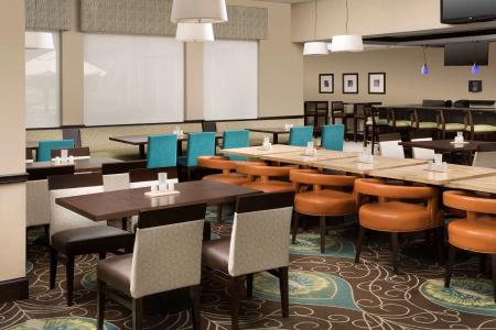 Hilton Garden Inn/Hanes Mall - 16