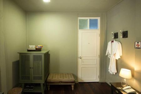 Dorm of Happiness by Tharaburi - 4