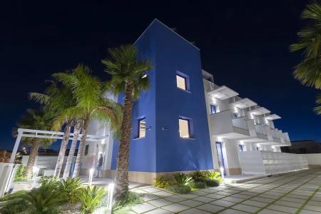 Sundeck - 22