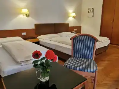 Adria - 62