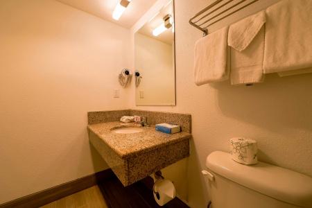 Newport Inn By Oyo - Hwy 101 - 43