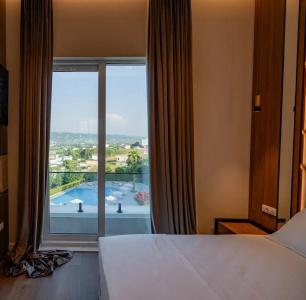Royal Hill - 7