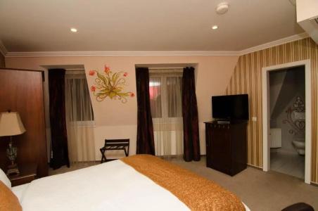 Boutique Monaco - 33