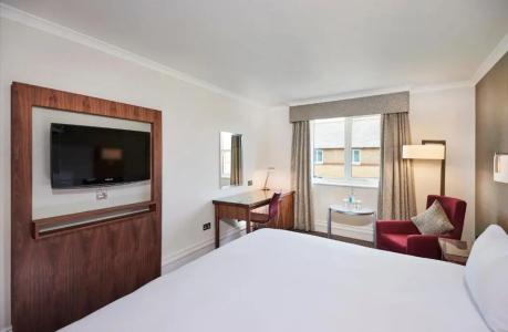 DoubleTree by Hilton Bristol North - 65