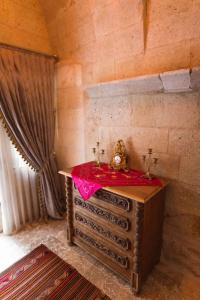 Solo Cave Suites - 37