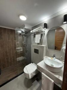 The Halcyon Rooms & Suites - 36