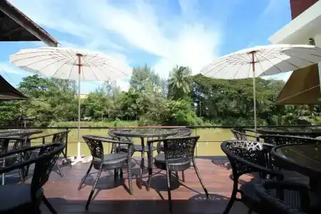 Baan Luang Rajamaitri Historic Inn - 16
