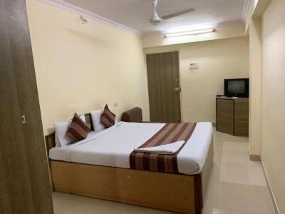 Lucky Bandra - 35
