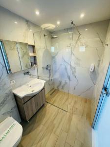 Aphrodite Studios & Suites - 82