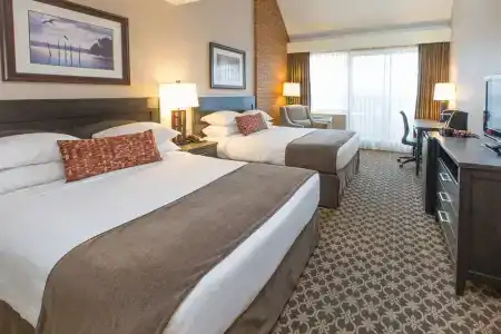The Embassy Inn - 85