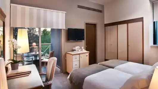 Alasia Boutique - 40