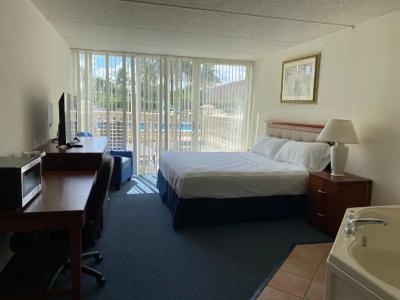 Miami Gardens Inn & Suites - 79