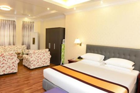 Grand United - Ahlone Branch - 206