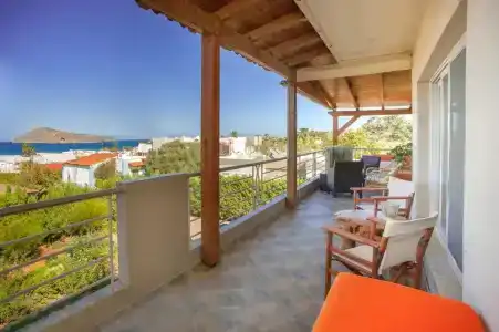 Stamatakis Boutique Studios - 124