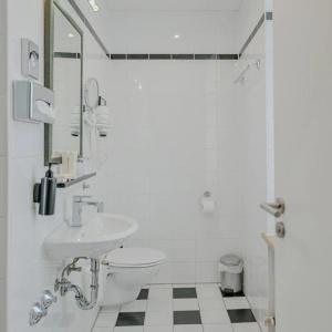 Ramada By Wyndham Frankfurt Central Station - Ehemals All-Inn - 42