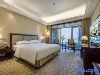 Huihua International - 24