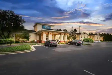 Clarion Inn & Suites Northwest - 22