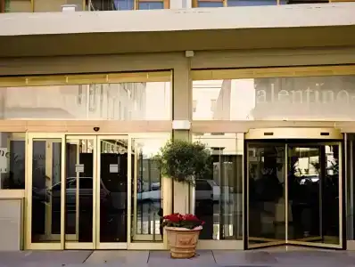 Valentino - 14