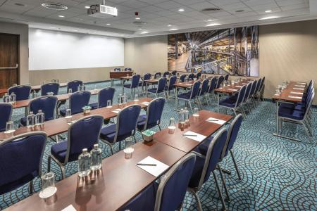 Courtyard by Marriott Prague City - 14