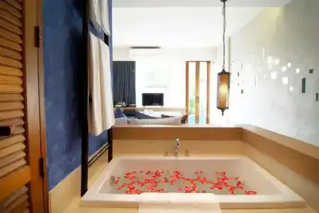 Tapae Gate Villa - 170