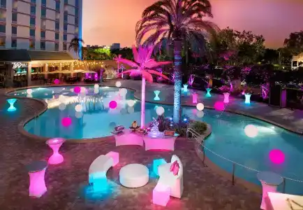 Rosen Plaza Orlando Convention Center - 12