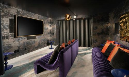 Virgins Las Vegas, Curio Collection by Hilton - 41