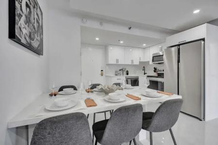 The Alexander All Suites - 429