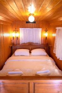 Outside Inn - 26