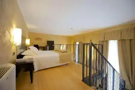 Best Western Crystal Palace - 75