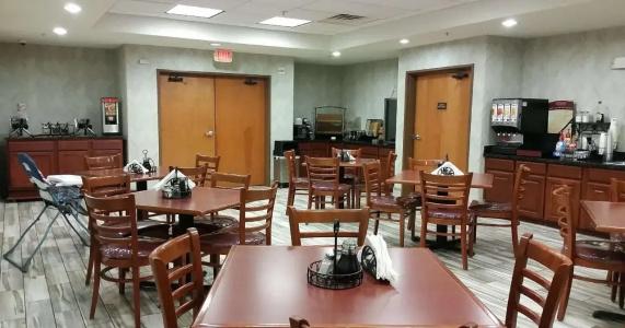 Best Western Plus San Antonio East Inn & Suites - 16