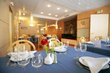 Hôtel Restaurant l'Hirondelle - 77