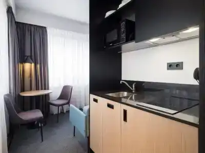 Executive Residency by Best Western Amsterdam Airport - 79