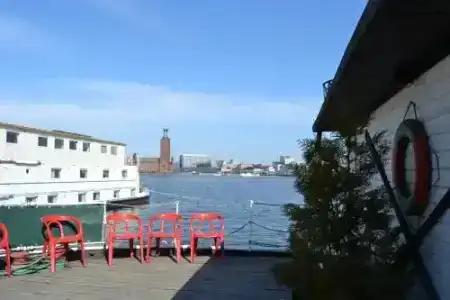 Den Röda Båten - 30